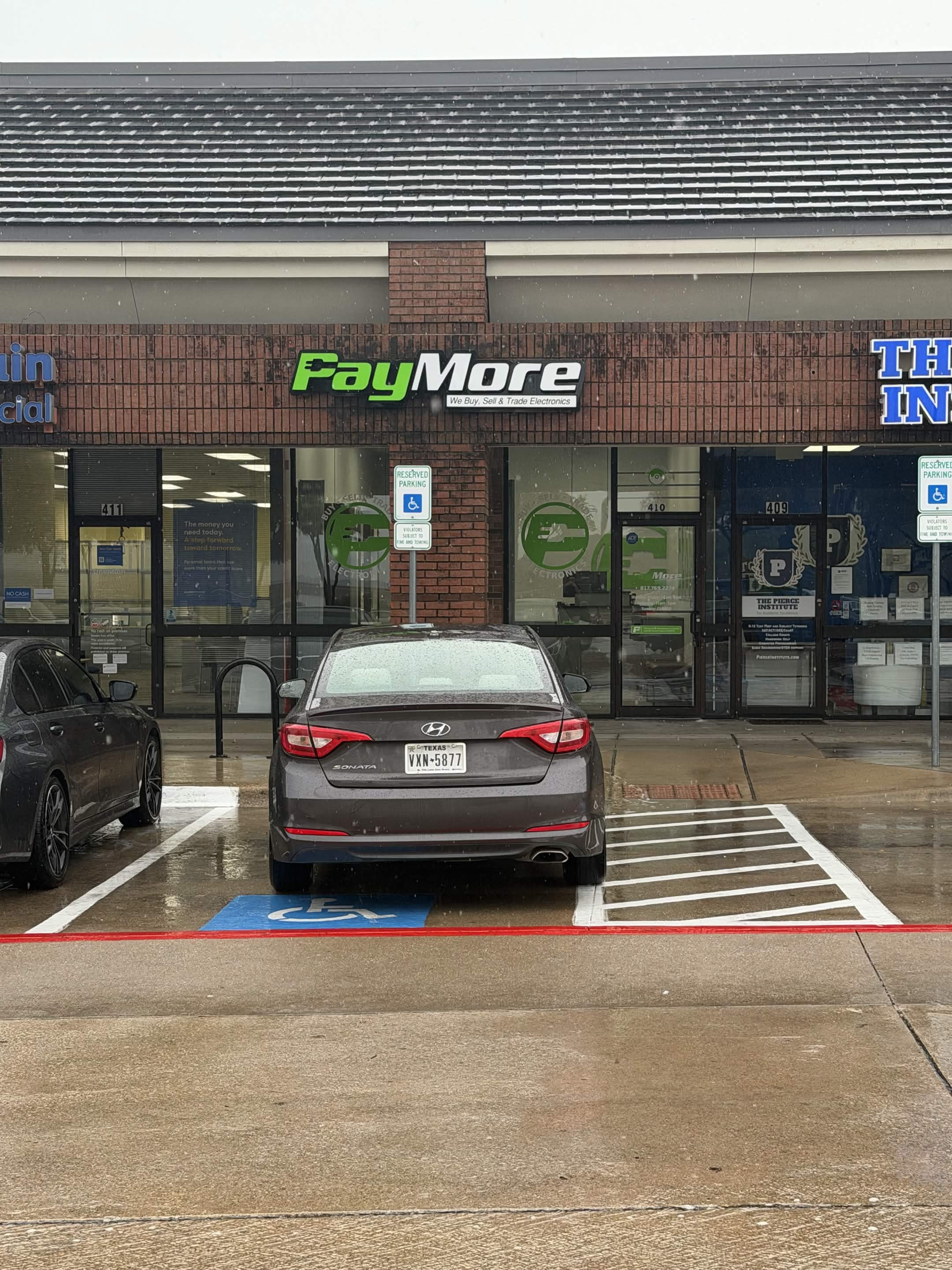 paymore cityview store front Image
